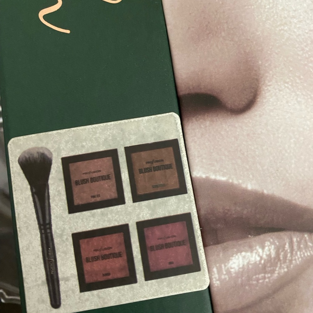 🆕🪷 PROFUSION LIMITED EDITION BLUSH BOUTIQUE PALETTE. BRAND NEW FACTORY SEALED. - Picture 11 of 15